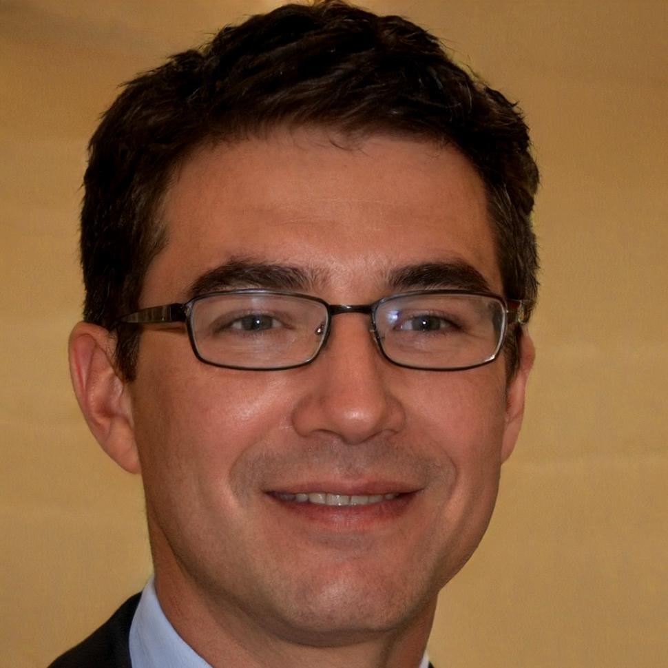 Portrait of Luka Vandenborre, Financial Education Lead